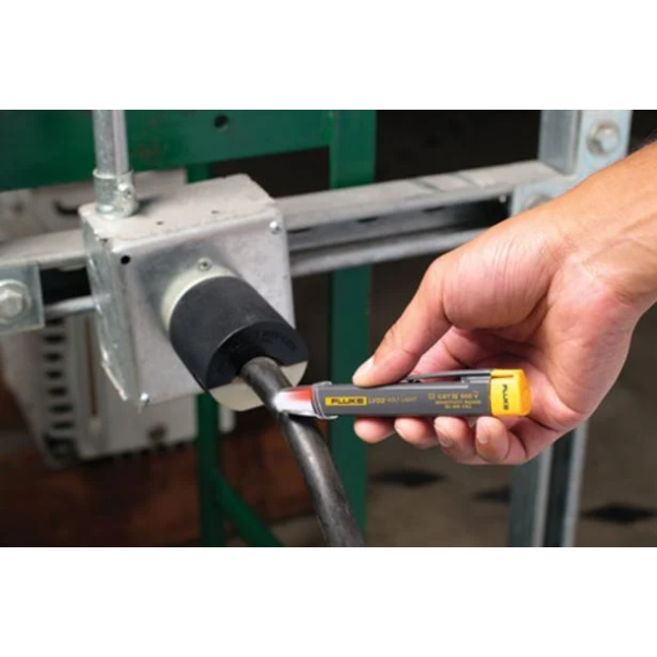 Détecteur de tension de 90 à 600 V AC Fluke LVD2